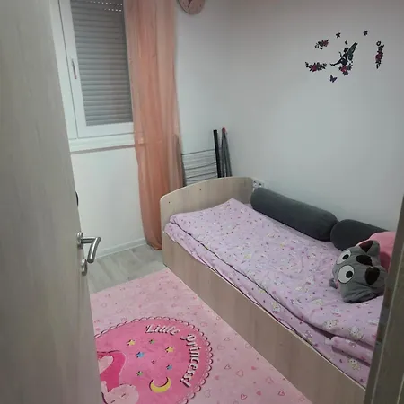 Kuca Snova בית נופש *